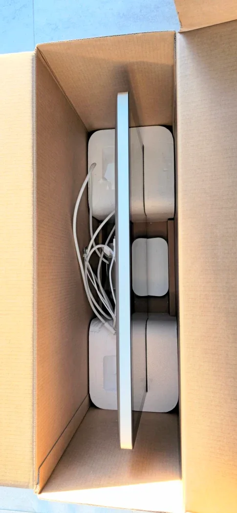 Apple LED Cinema Display 27" image indicator(8)