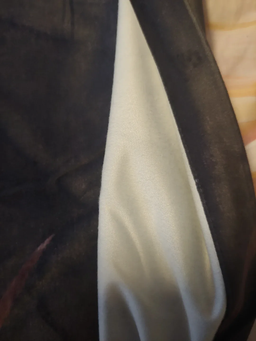 Velvet black and purple floral curtains 🥕 image indicator(2)