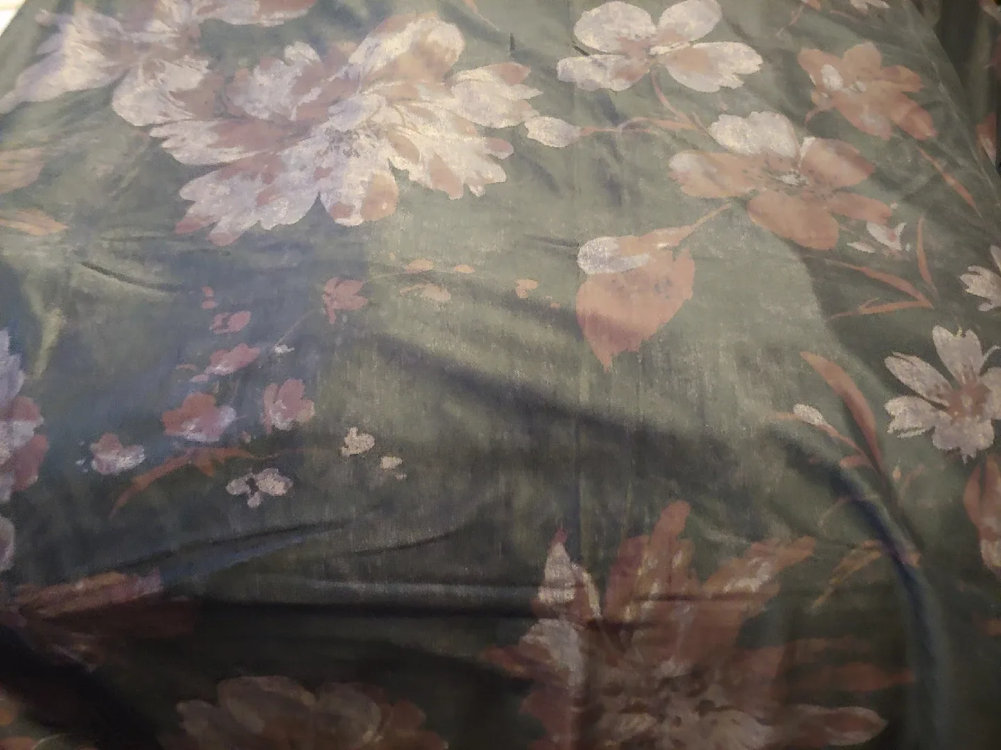 Velvet black and purple floral curtains 🥕 image indicator(4)