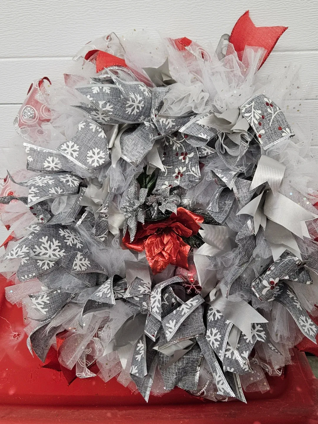 Christmas Wreath - Silver, White, Red