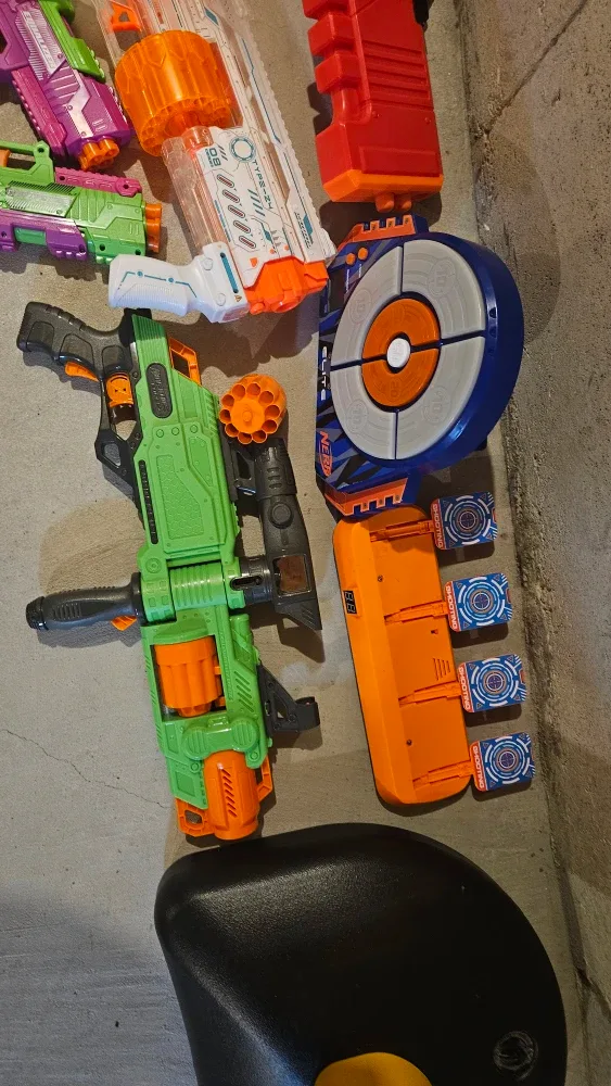 Nerf & X-Shot Blaster Bundle image indicator(2)