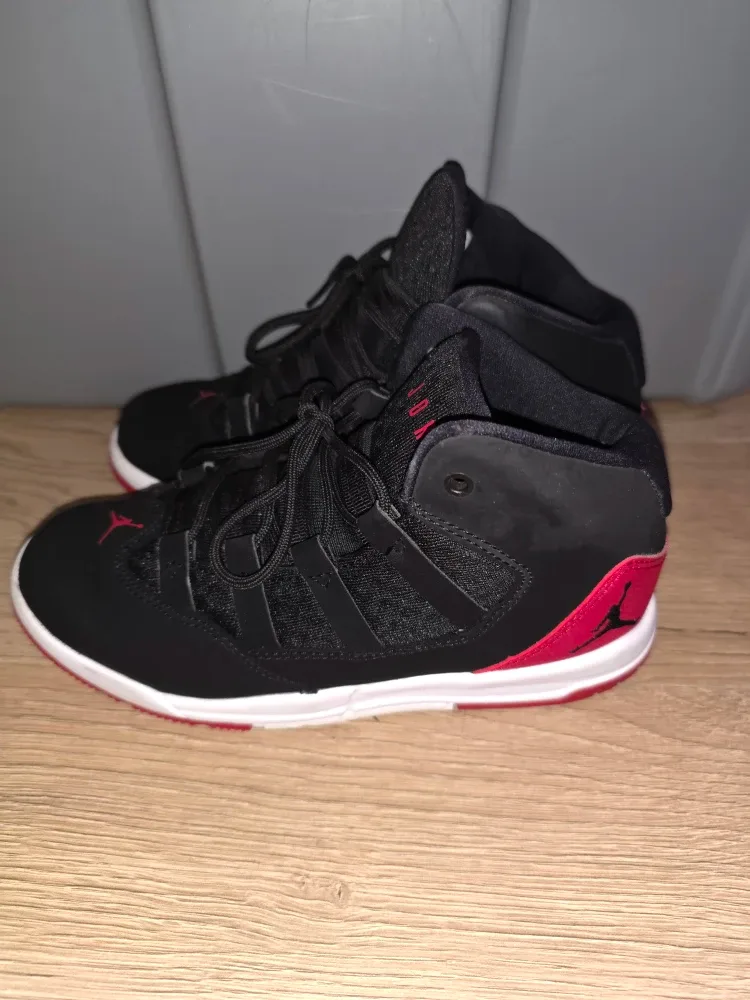 Jordan Max Aura  Sneakers Kids Size US 2Y image indicator(4)