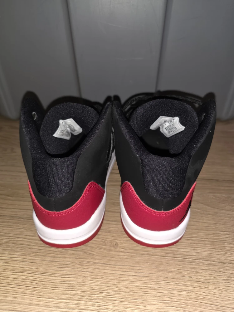 Jordan Max Aura  Sneakers Kids Size US 2Y - photo 5