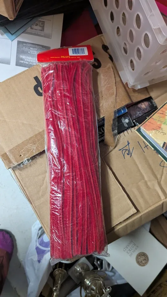 Red Value Pak Pipe Cleaners image indicator(2)