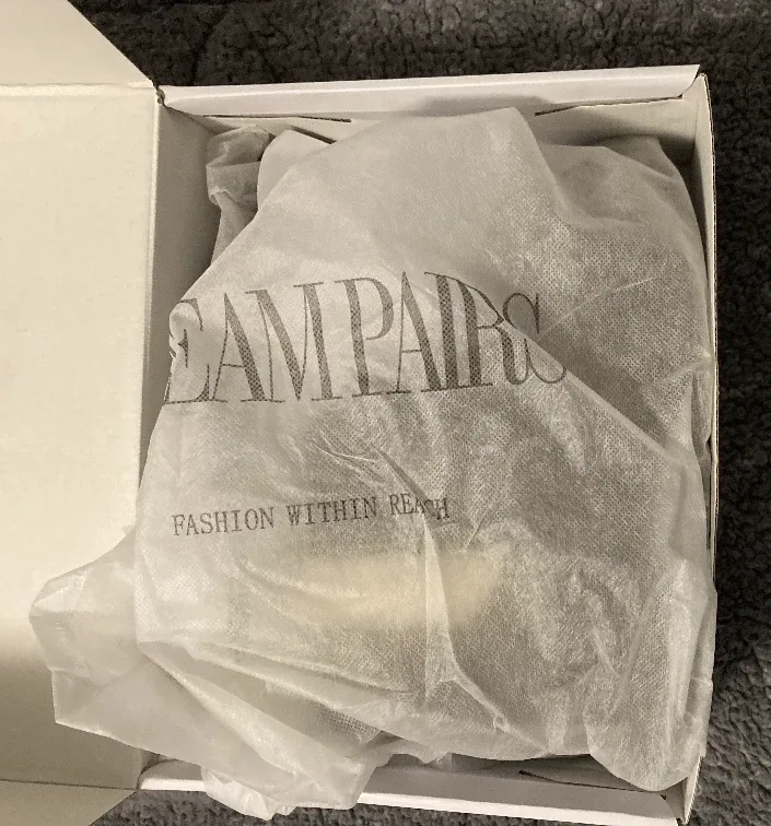 NEW Grey Winter Boots - Size 8 image indicator(2)