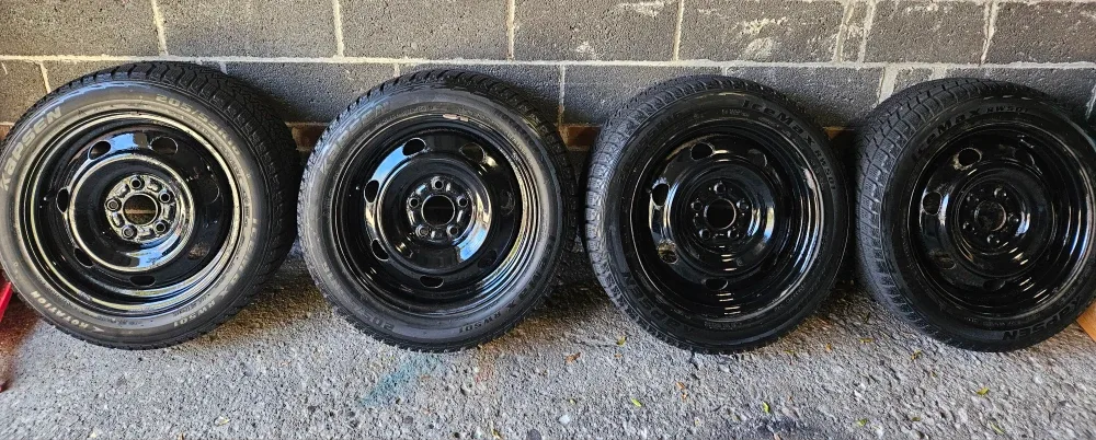 205/55/16, 5 x 114.3 Honda Civic winter tires and rims image indicator(10)