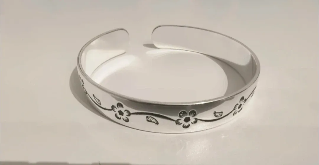 999 Silver Floral Bangle Bracelet (Adjustable) image indicator(2)