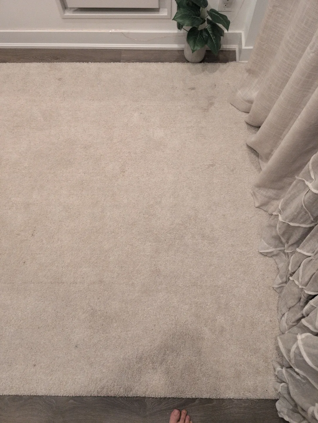 IKEA STOENSE Rug, Low Pile, Off-White - 5'7" x 7'10" image indicator(4)