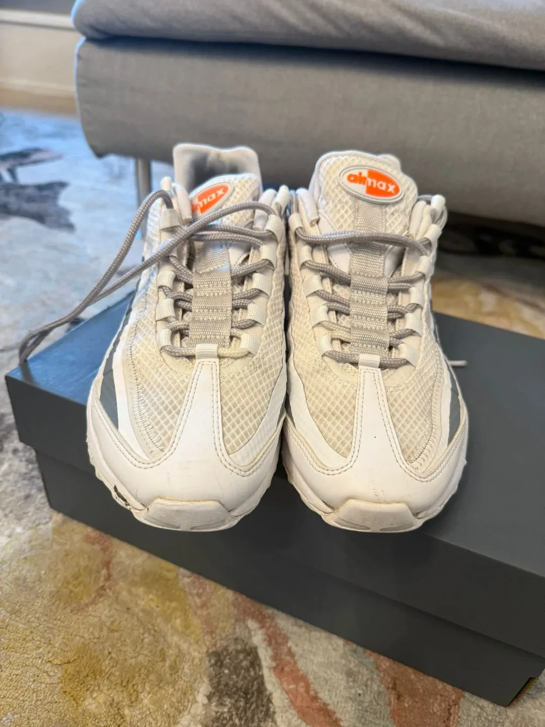 Nike Air Max 95 Sneakers - White/Grey - Size UK 8, US 8.5, EU 42 image indicator(2)