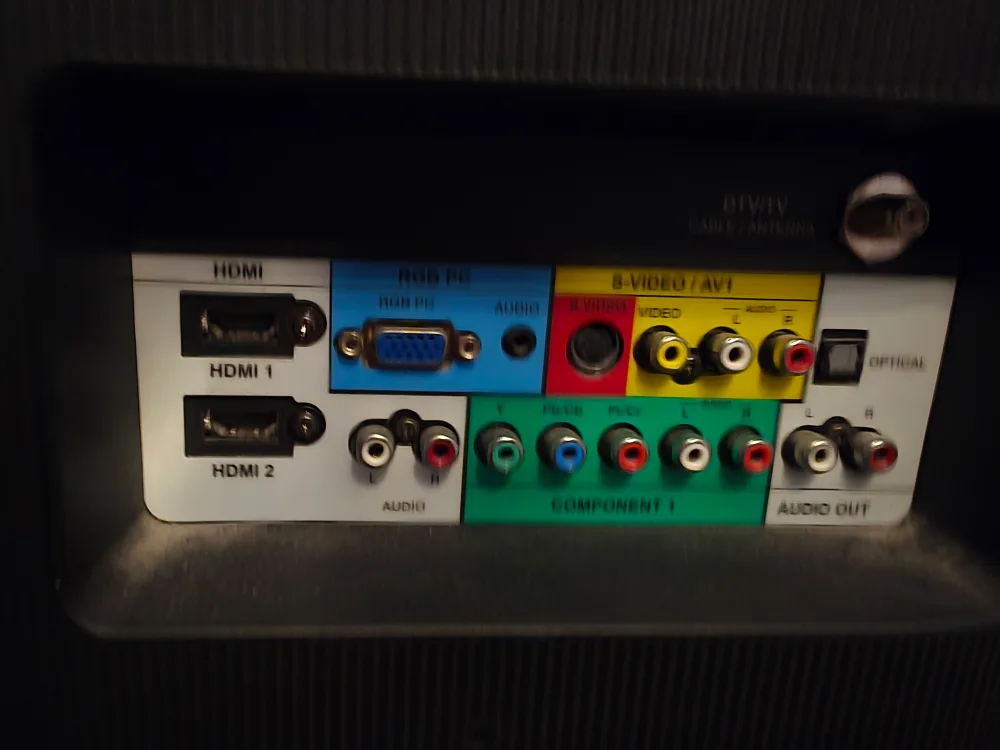 Vizio VO370M-C TV image indicator(3)