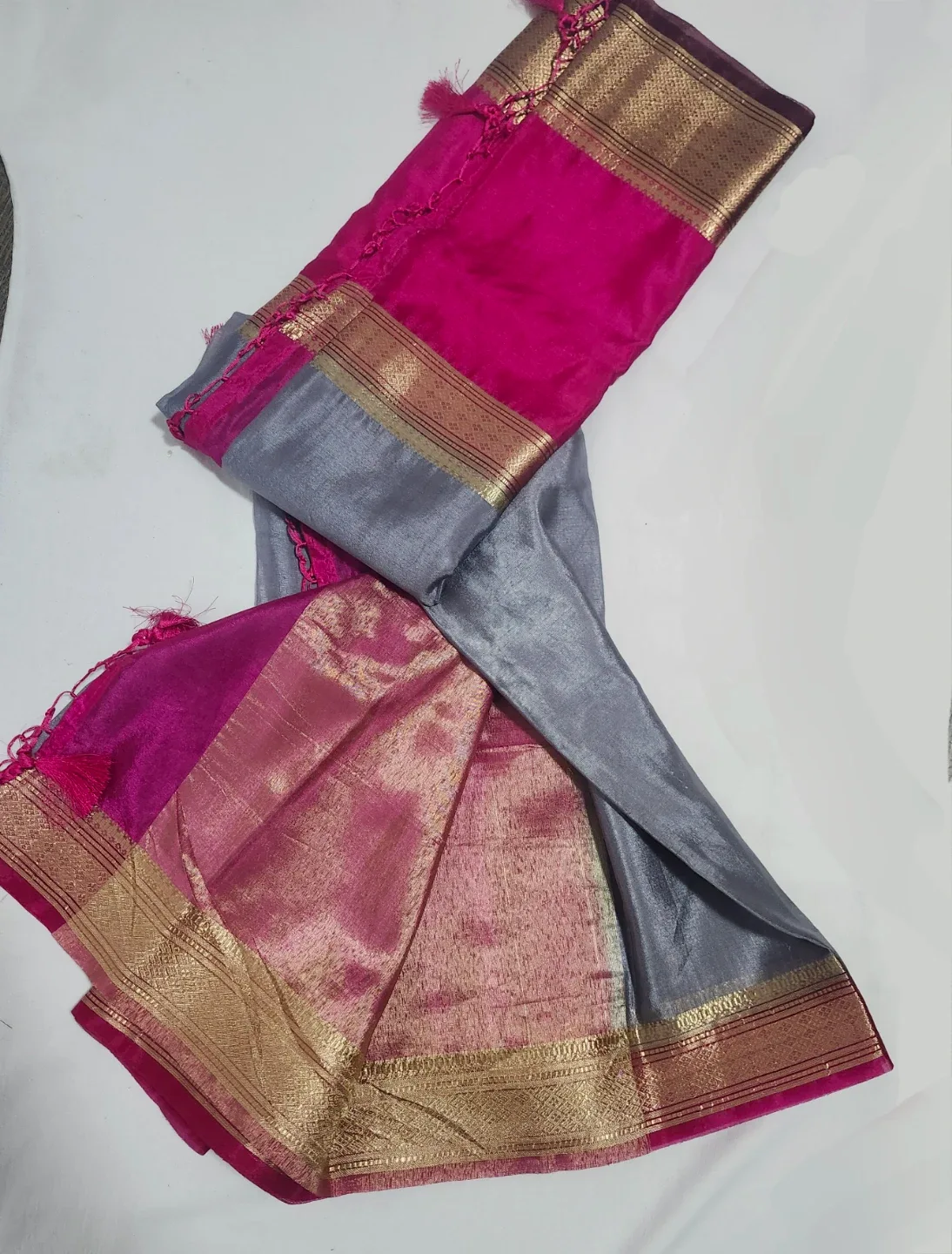 Crepe silk saree grey and Pink image indicator(2)