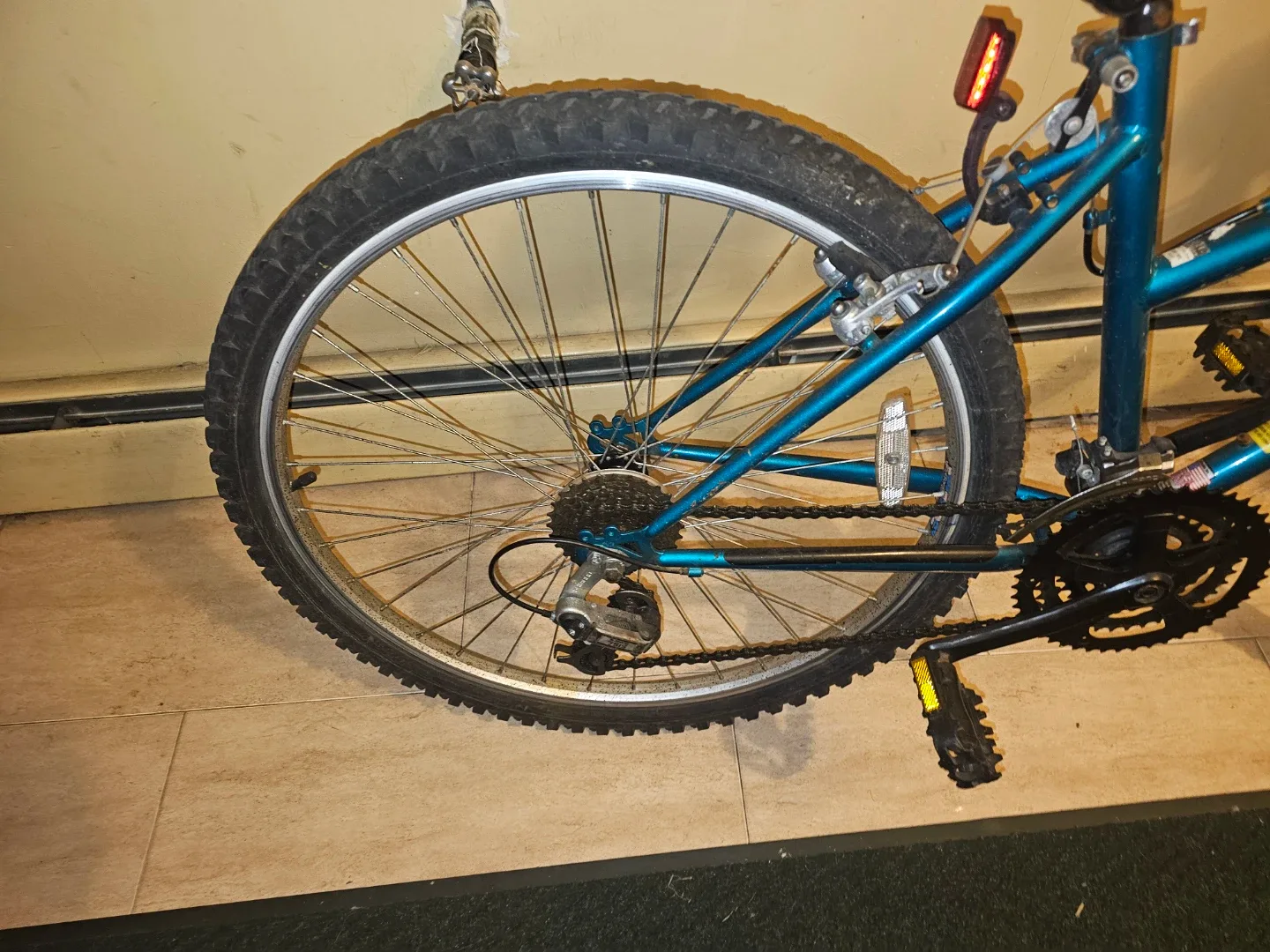 Nishiki Bravo Mountain Bike image indicator(2)