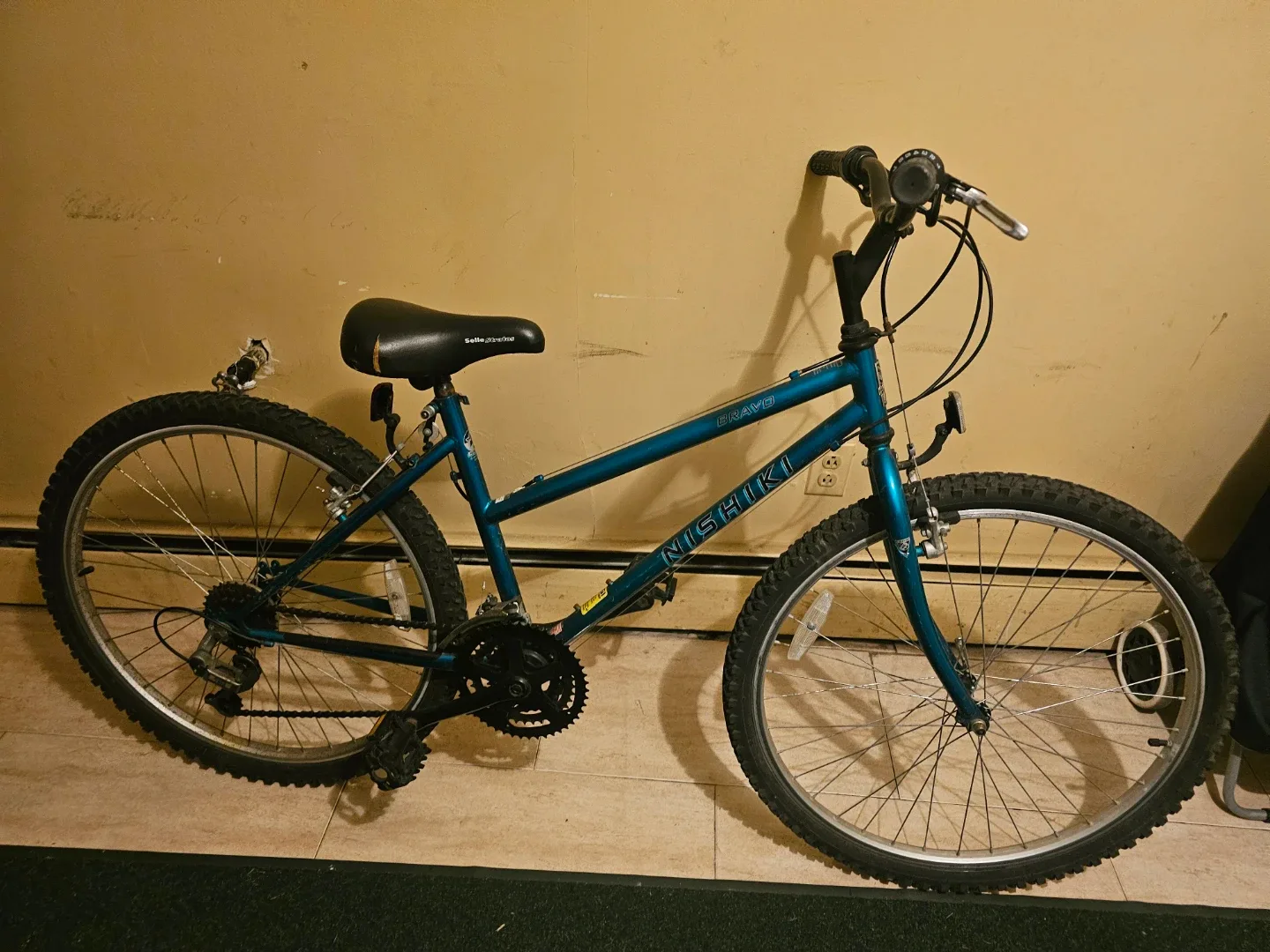 Nishiki Bravo Mountain Bike image indicator(3)