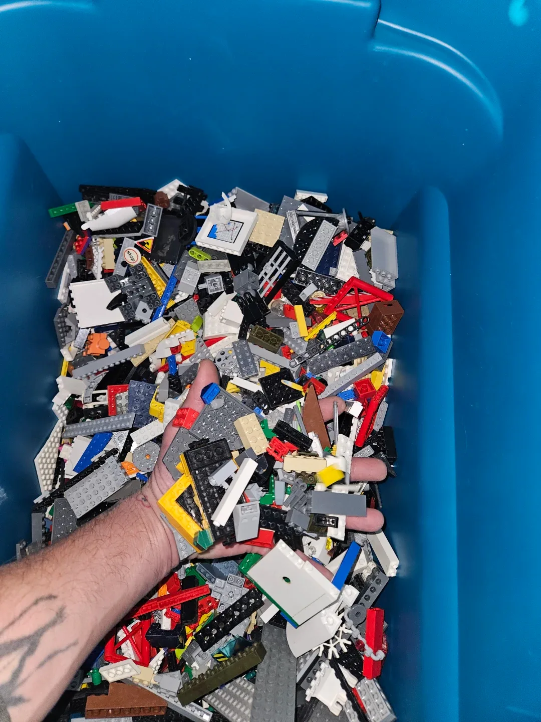 Lego Bricks - Assorted Pieces image indicator(6)