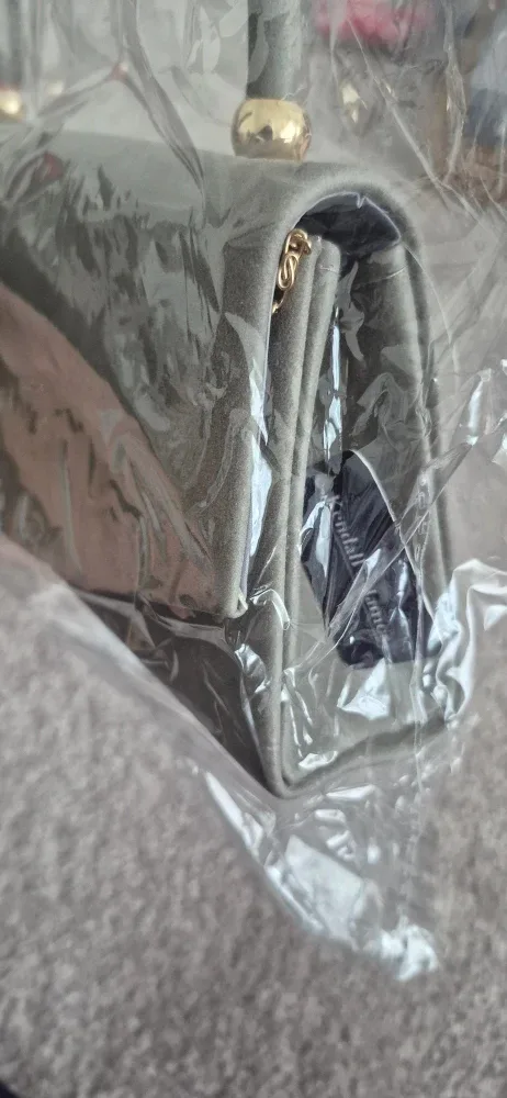 Kendall & James Grey Handbag-NEW image indicator(3)