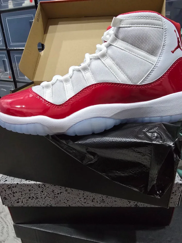 Air Jordan 11 Retro GS - Size 7Y BNIB