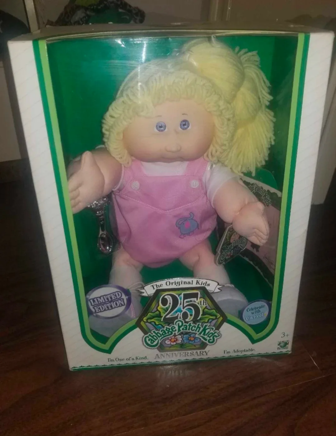 Cabbage Patch Kids 25th Anniversary Doll image indicator(2)