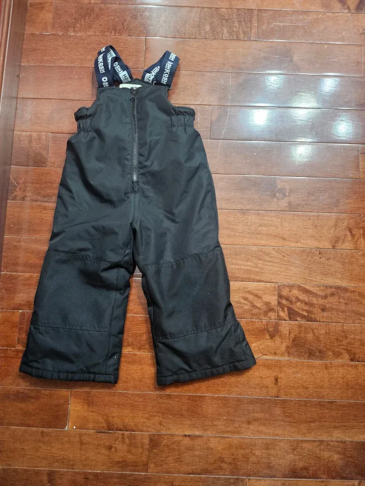 OshKosh B'Gosh Black Snow Pants image indicator(2)