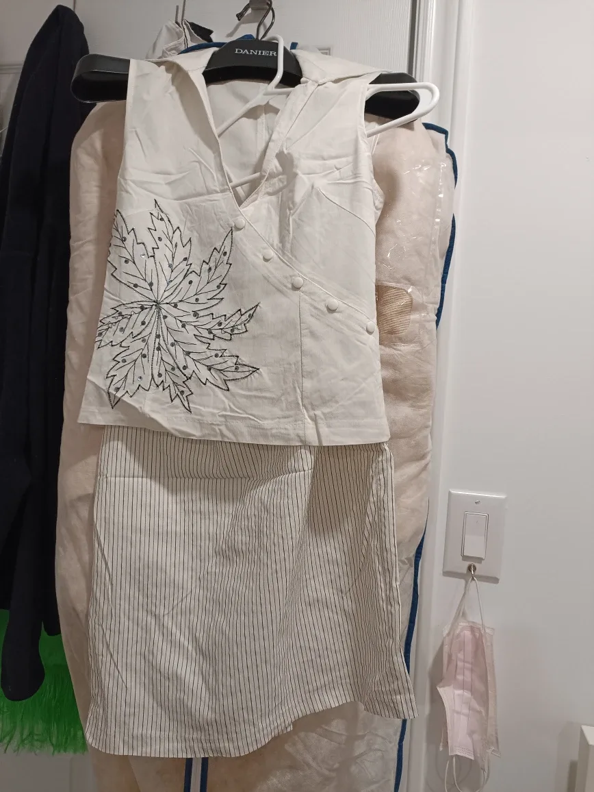 White Two-Piece Set with Maple Leaf Design