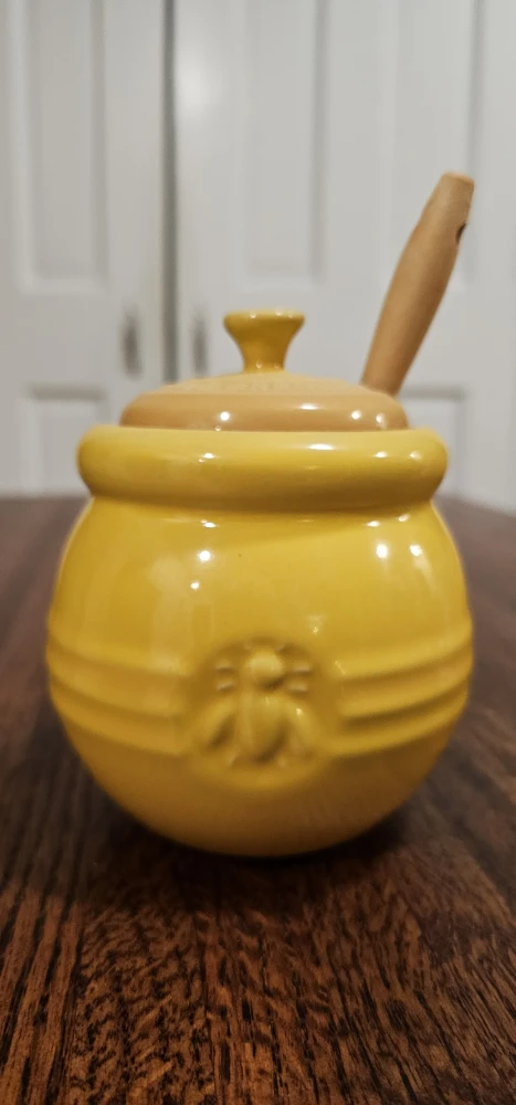 Le Creuset Honey Pot with Wooden Dipper