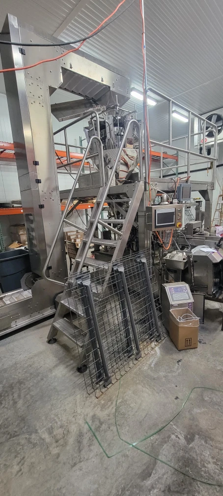 Rotary Premade-Bag Packaging Machine  (RZ8-200D) - photo 3