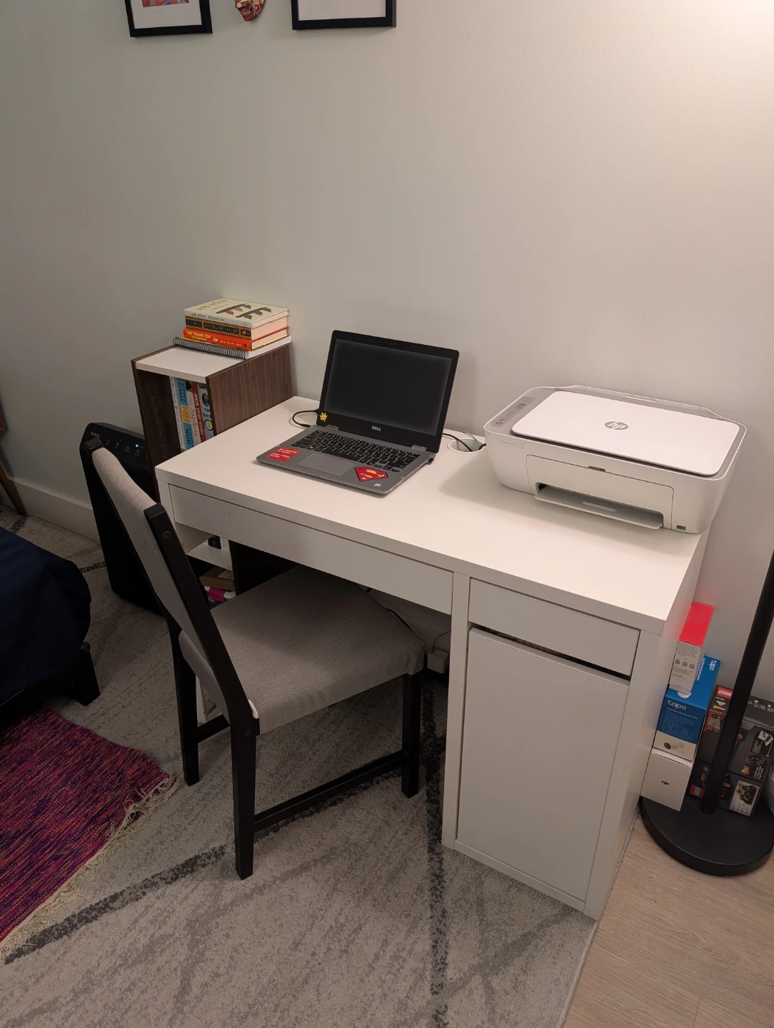 White working Desk with Chair