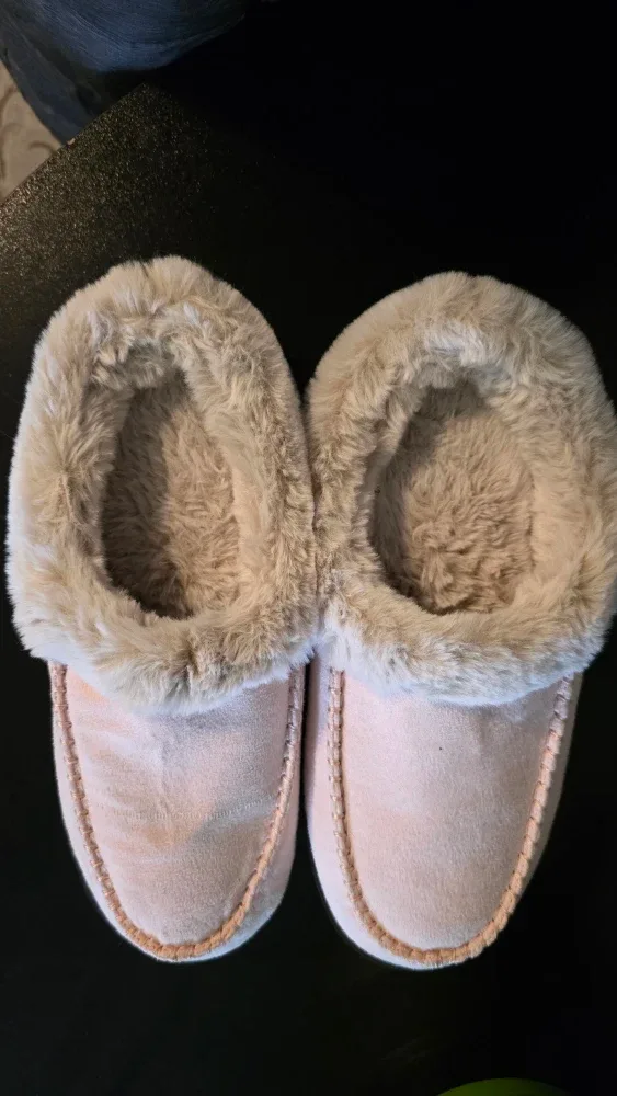 Pink Cozy Slippers - Size 41/42
