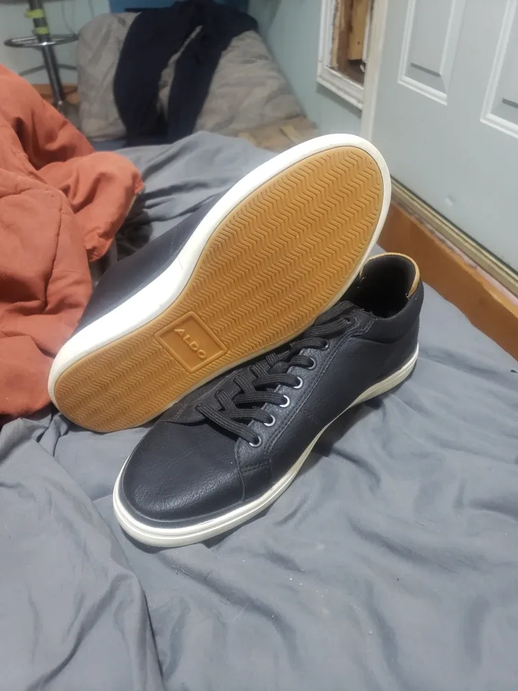 ALDO Men's Black Leather Sneakers image indicator(2)