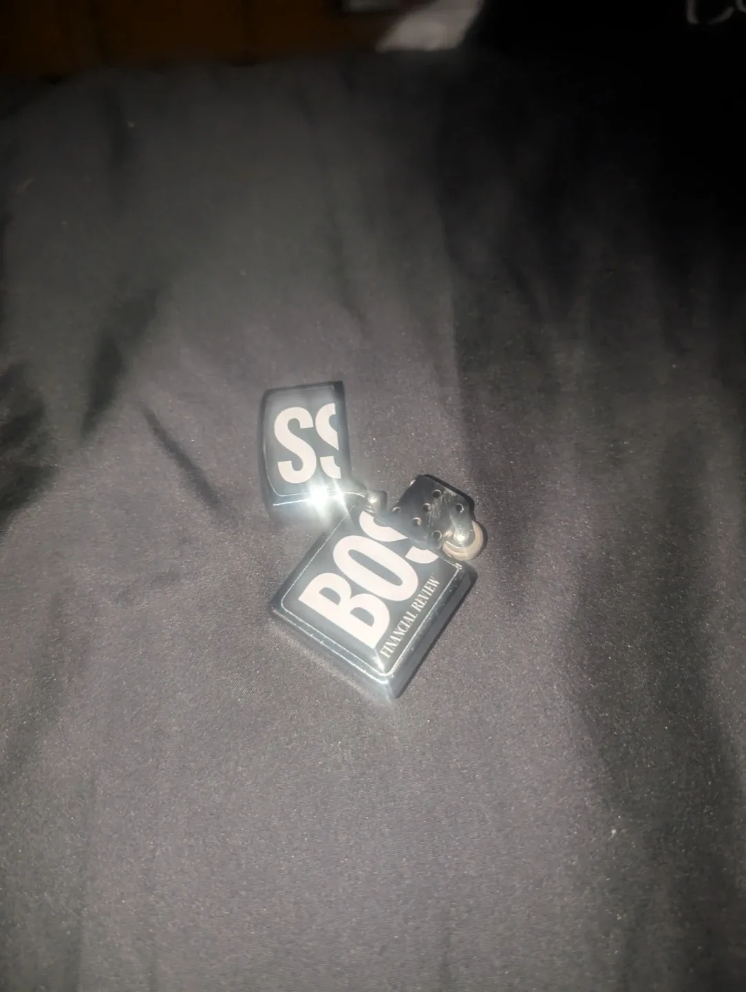 Hugo Boss Financial Review Zippo Lighter image indicator(3)