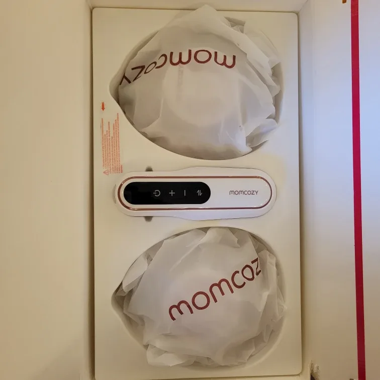 Momcozy V2 Wearable Electric Breast Pump - Like New! image indicator(3)