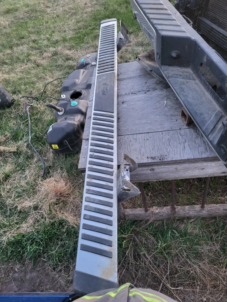 f150 parts  2004 to 2014 call 780-231 3960 image indicator(4)