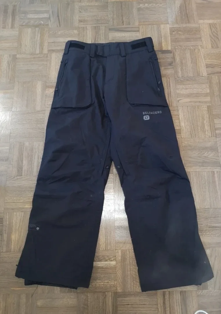 Men's Ski / snowboard / snow pants medium size
