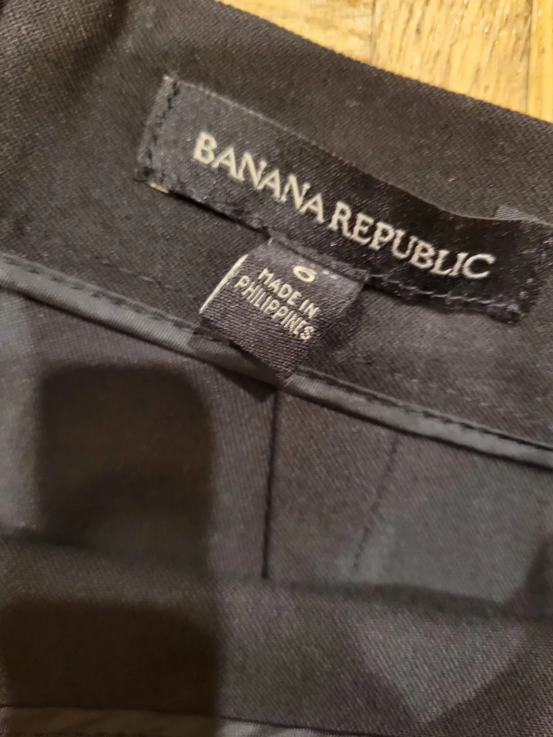 Women's size 6 BANANA Republic image indicator(4)