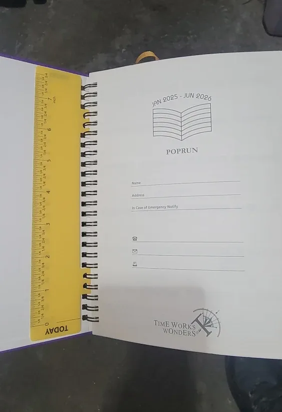 Time Works Wonders 2025-2026 Planner image indicator(3)