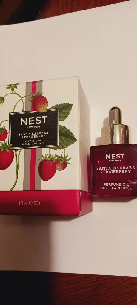 NEST New York Santa Barbara Strawberry Perfume Oil image indicator(2)