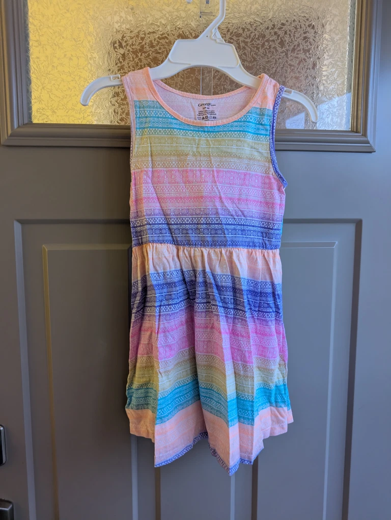 Girls sz 6 dresses $4 each