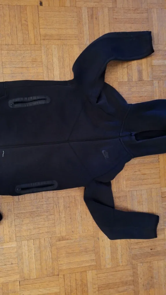 Nike Tech Fleece Hoodie - Black, Kids  XL image indicator(2)