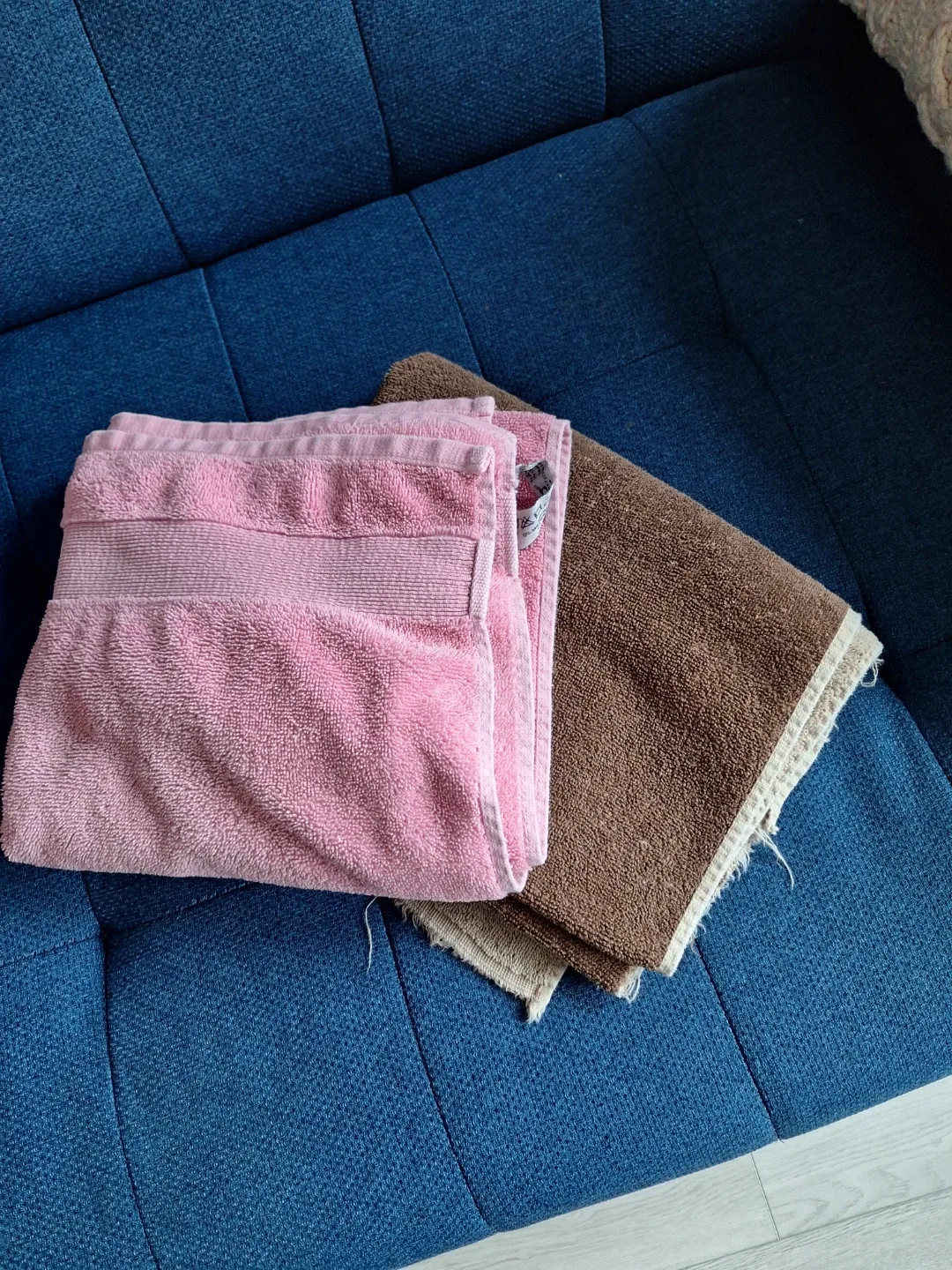Pink & Brown Bath Towels - Set of 2 thumbnail