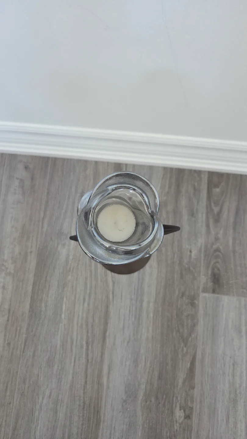 Metal Rose Candle Holder image indicator(3)