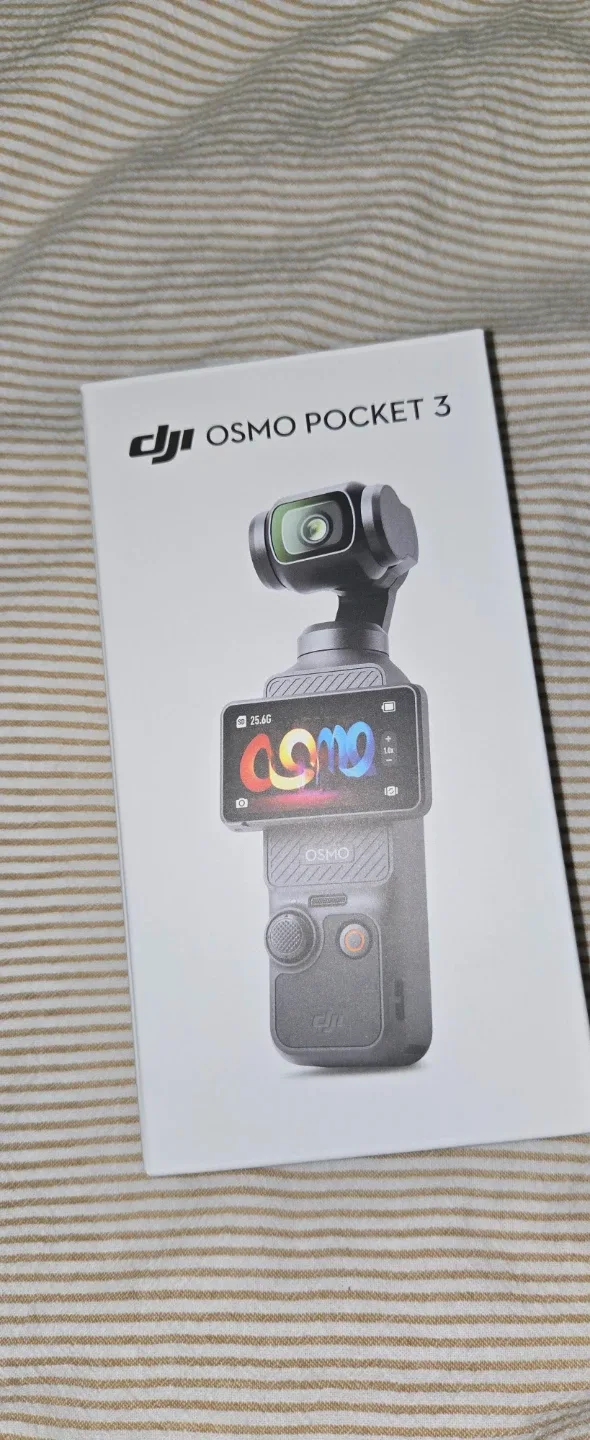 DJI Osmo Pocket 3 Gimbal Camera - Like New! image indicator(3)