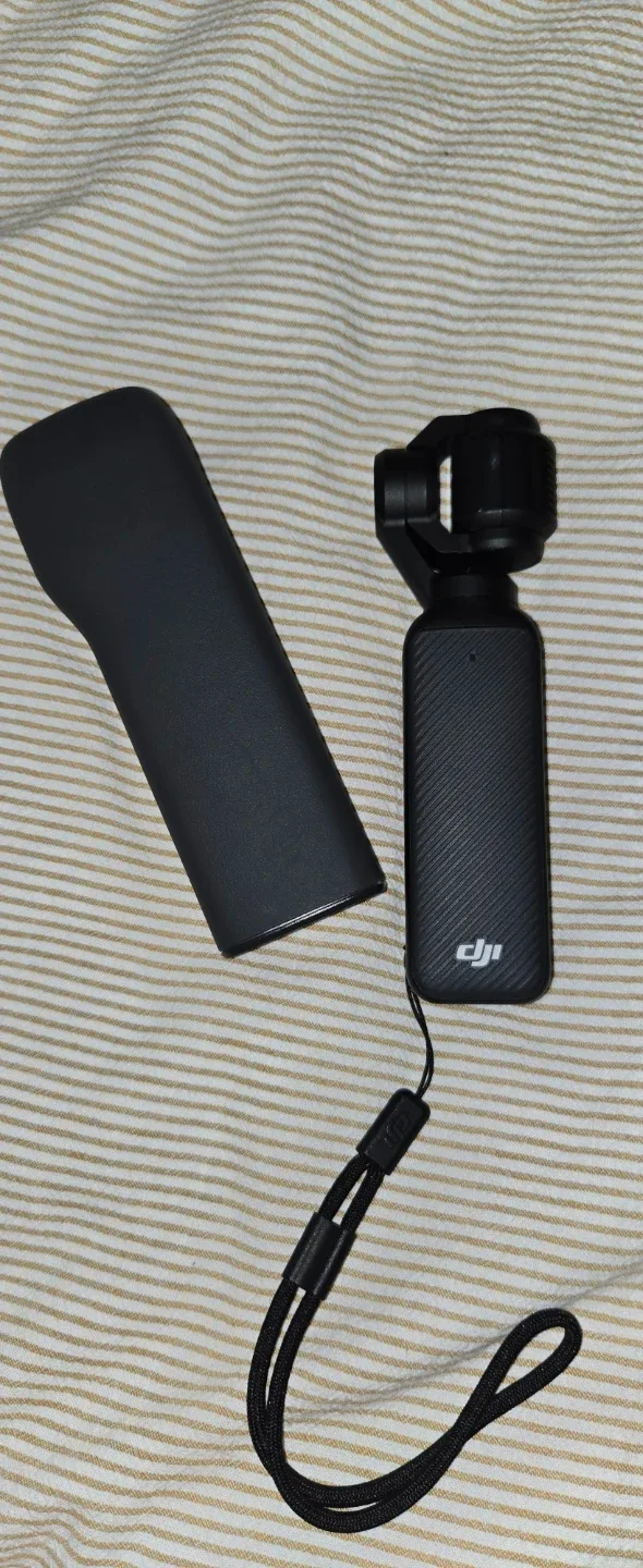 DJI Osmo Pocket 3 Gimbal Camera - Like New! image indicator(5)
