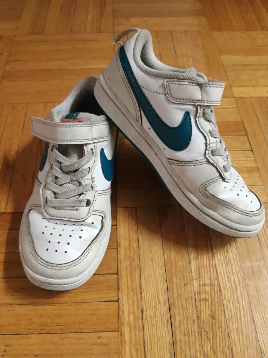 Nike Kids' Court Borough Low 2 Shoes