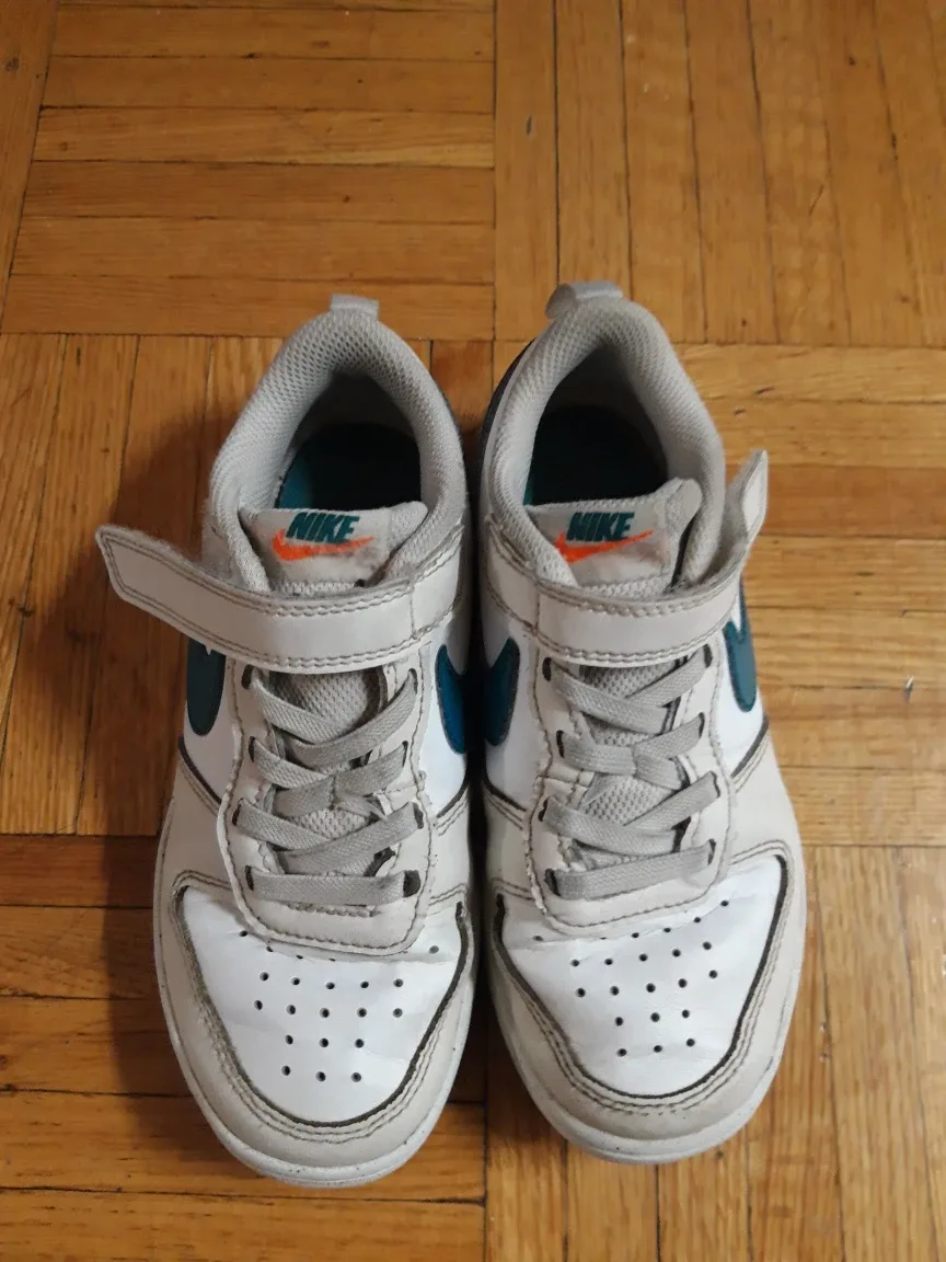 Nike Kids' Court Borough Low 2 Shoes image indicator(2)