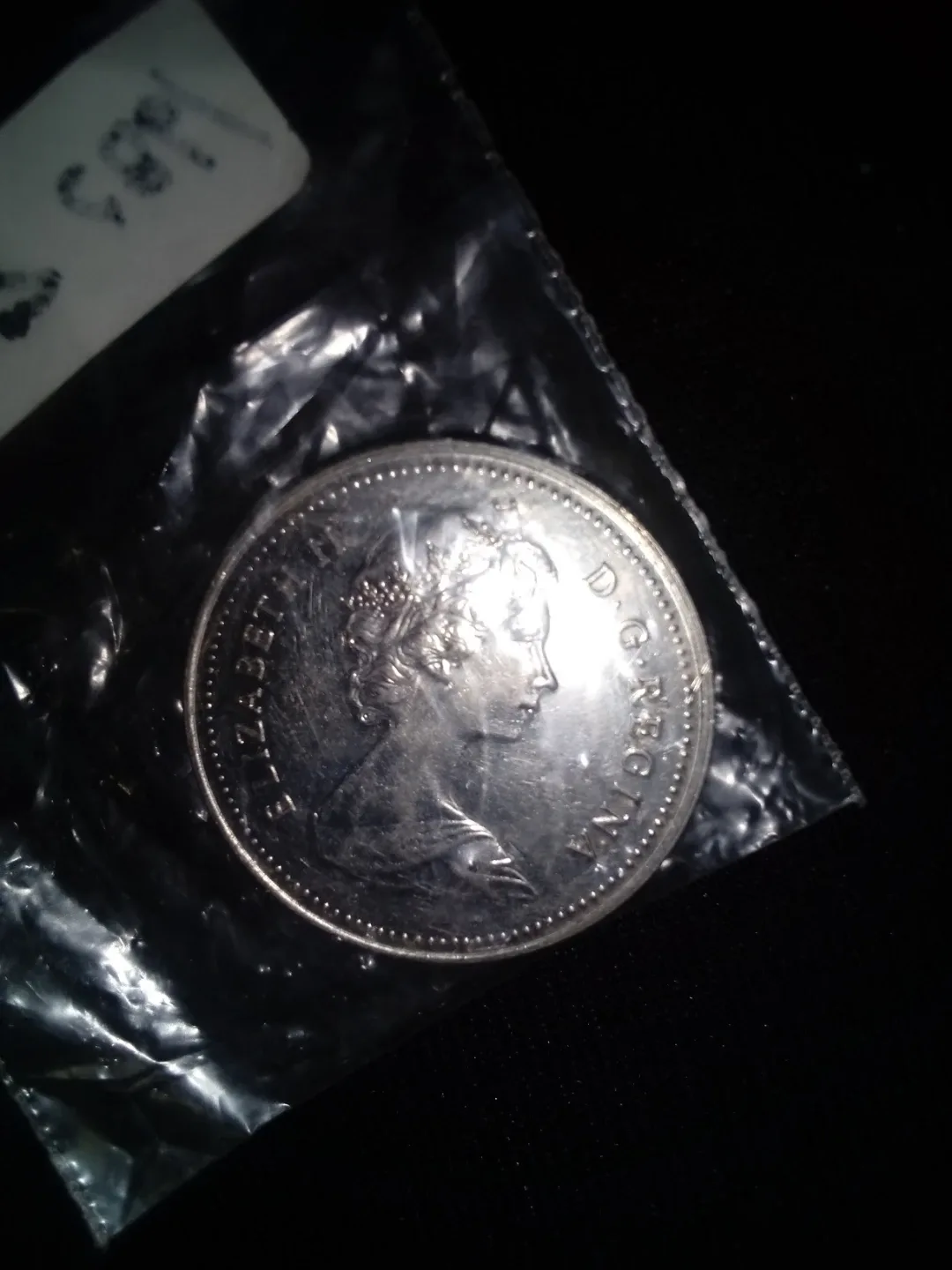 1982 Canadian one Dollar Coin image indicator(2)