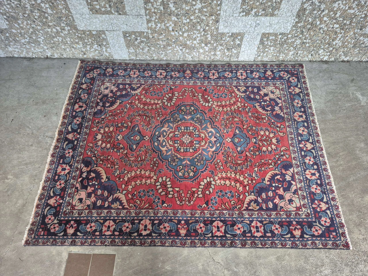 Genuine Hand Woven Wool Area Rug From Liliyan Region In Iran - photo 2