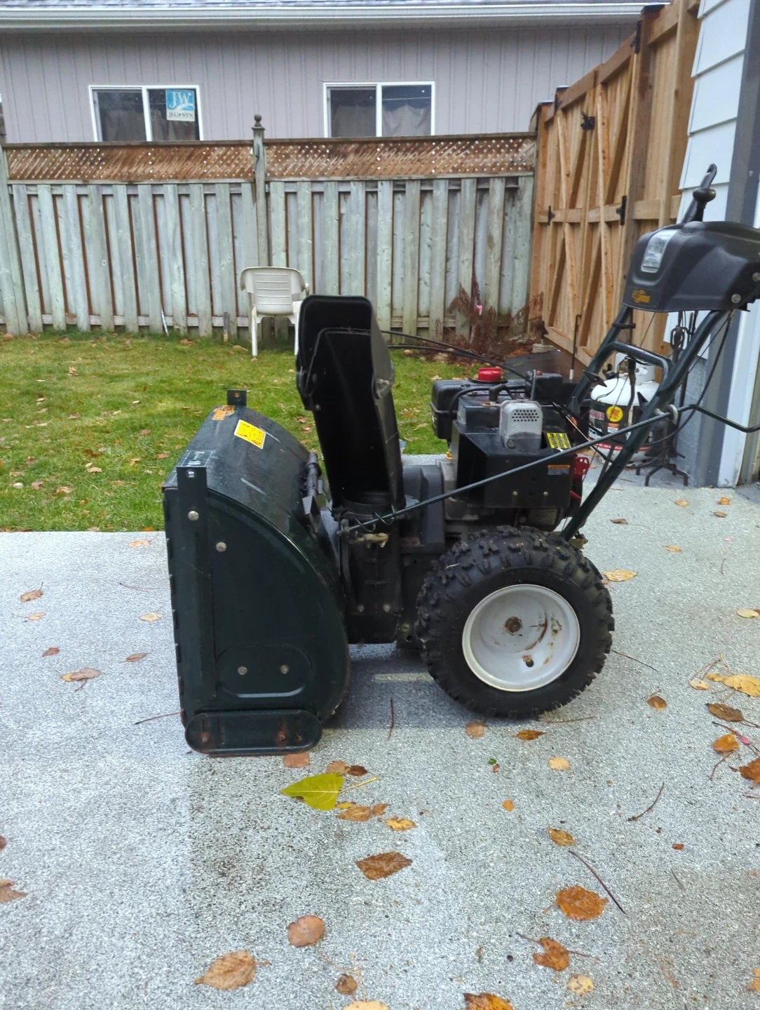 Yardworks 10.5 HP 30" Snow King Snowblower