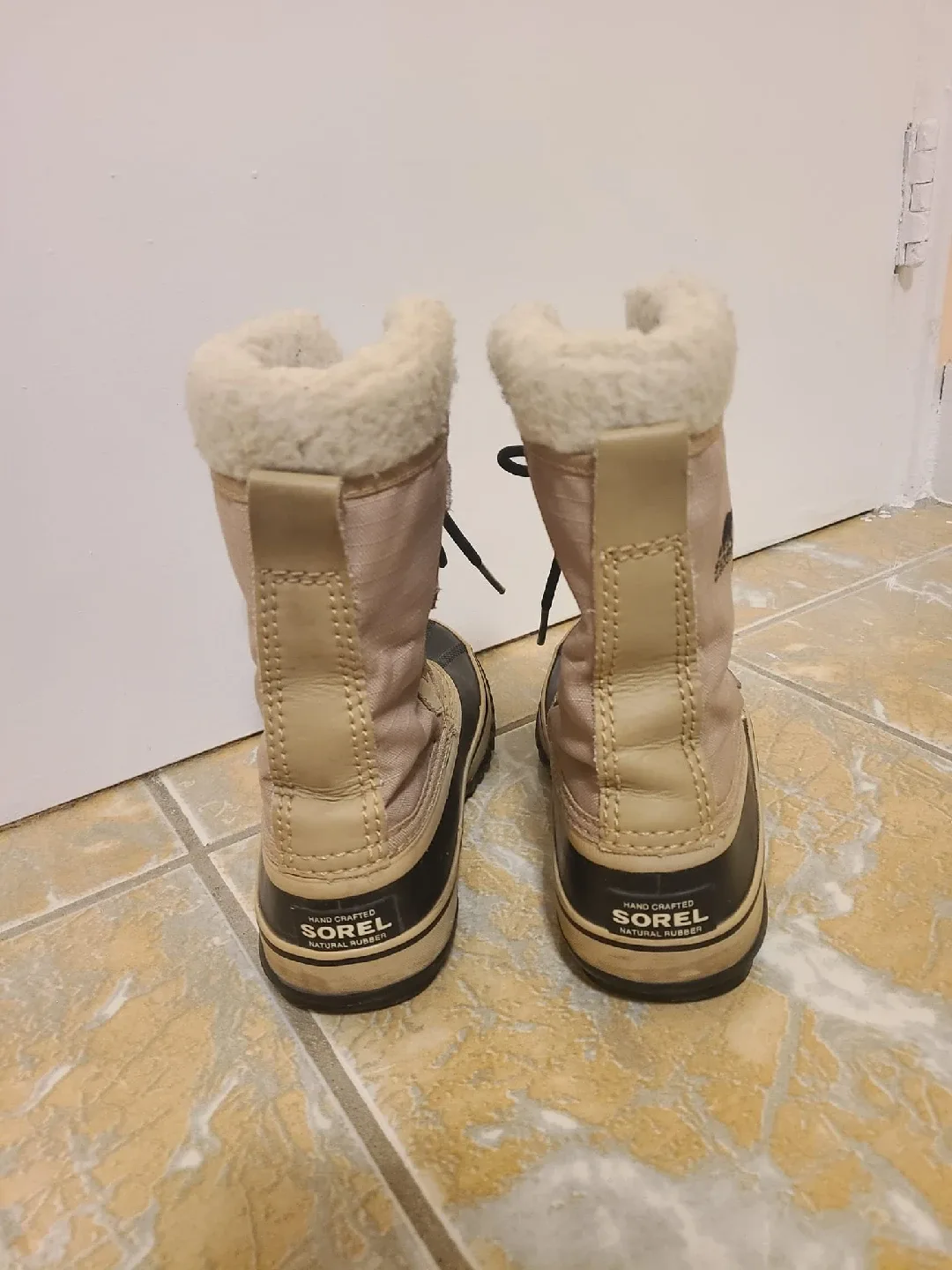 Sorel Winter Boots - Size 6 US 🥕 image indicator(4)