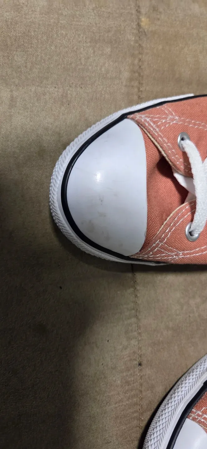 Converse All Star Low Top Shoes - Size 9 image indicator(5)