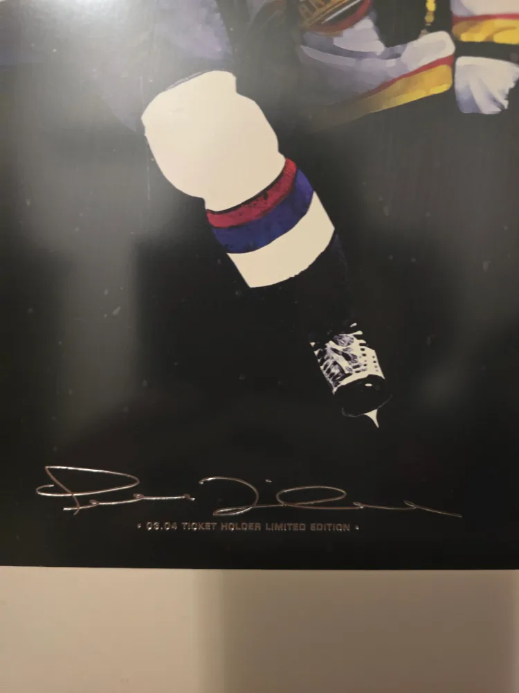 Trevor Linden Canucks Framed Print image indicator(3)