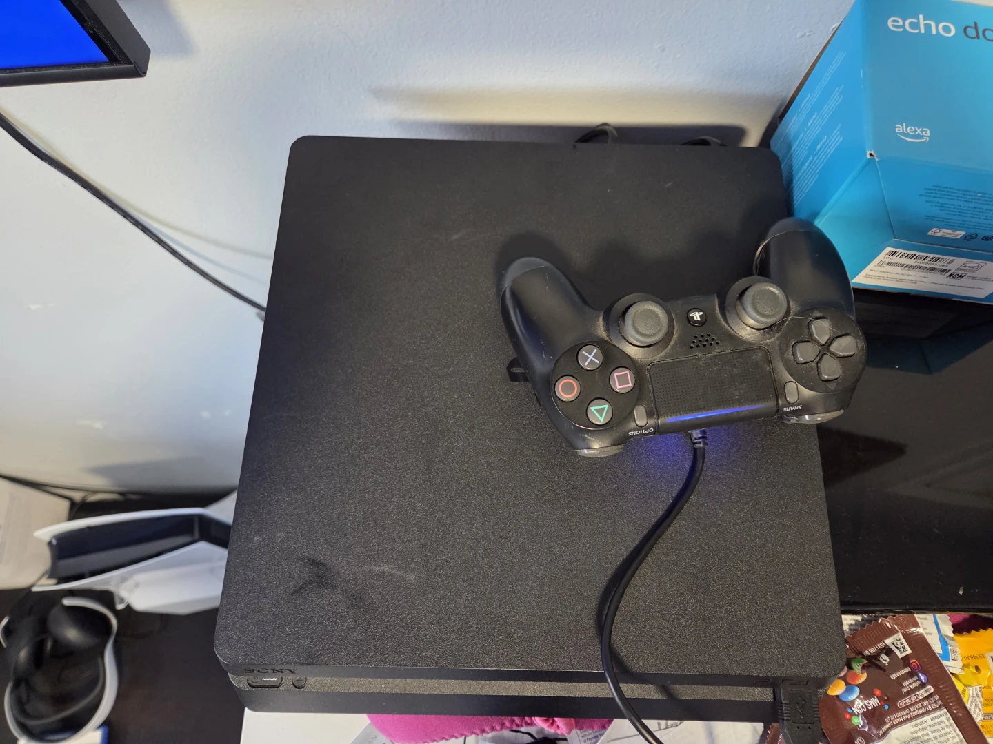 Sony PS4 slim Console 1tb